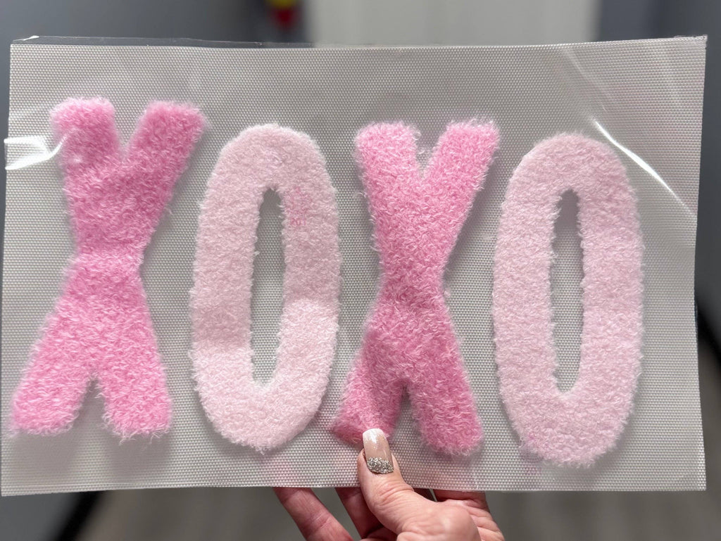 Fluffy XOXO Chenille Patch – Pink Valentine Design