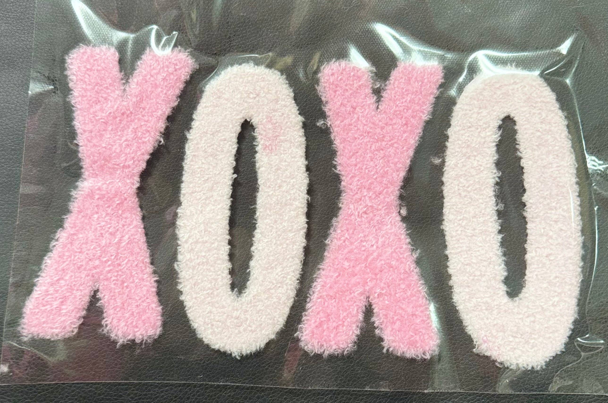 Fluffy XOXO Chenille Patch – Pink Valentine Design