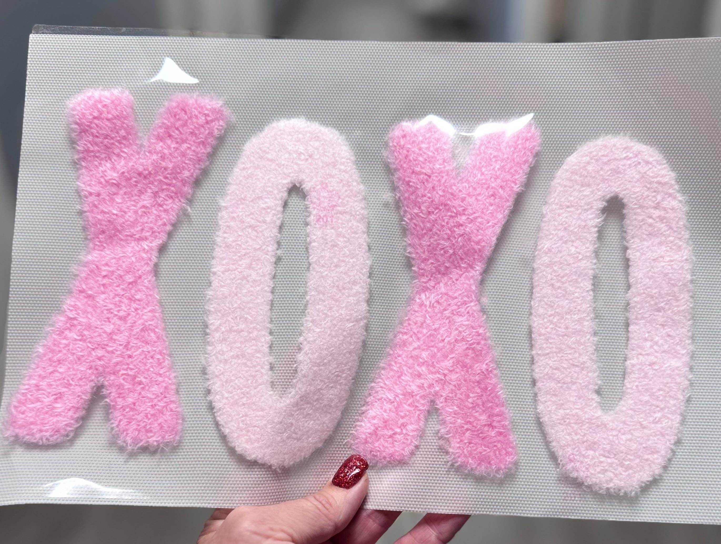 Fluffy XOXO Chenille Patch – Pink Valentine Design